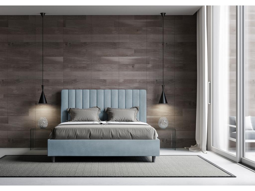 Bed (Blue) - Bleu ciel